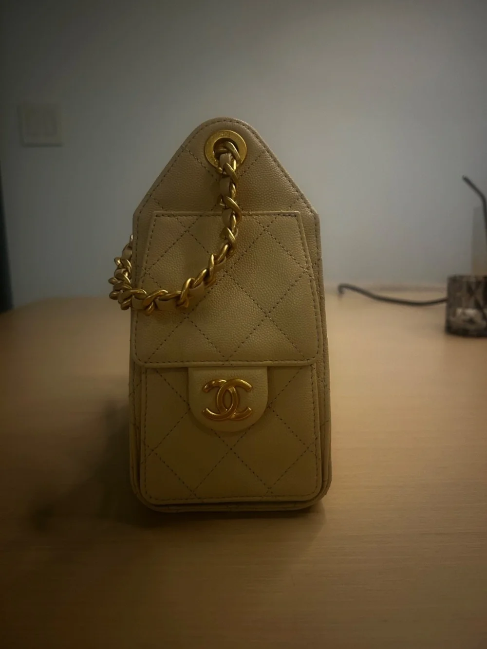 Chanel 25 Mini Hobo Bag beige grained calfskin w/gold hardware - Worn Once!